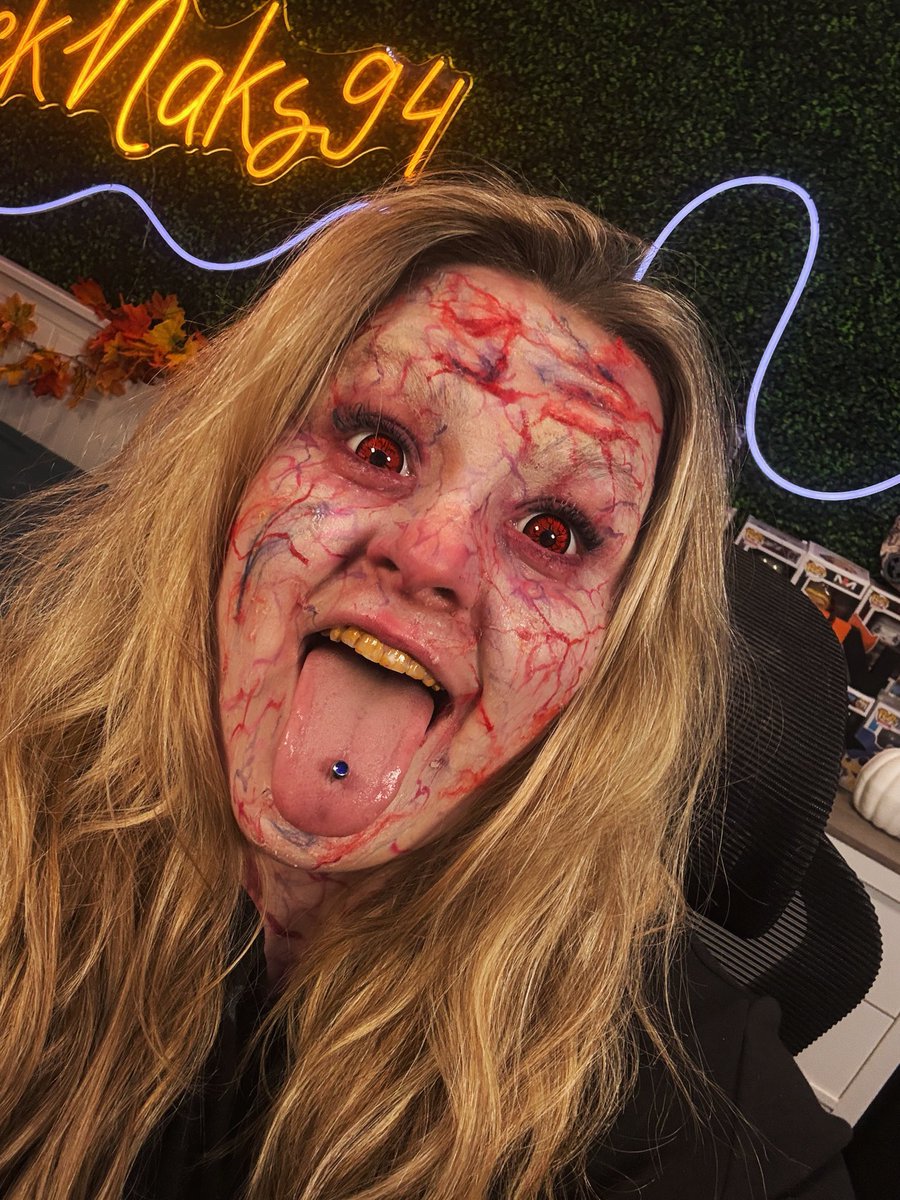 Back from a much needed spa day ✌🏻