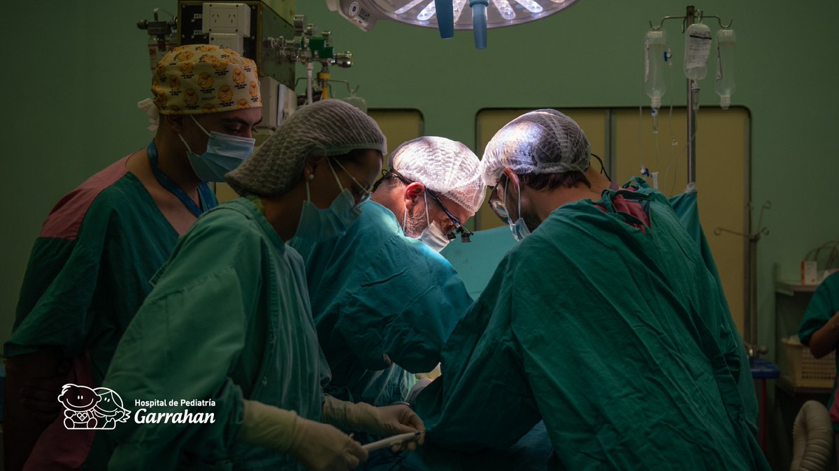 Trasplante renal a una adolescente con insuficiencia en ambos riñones: gracias a esta intervención de alta complejidad, la paciente, que recibía diálisis hace tres años, pudo recuperar su vida cotidiana. 

Tecnología, eficiencia y profesionales de excelencia hacen posible cada