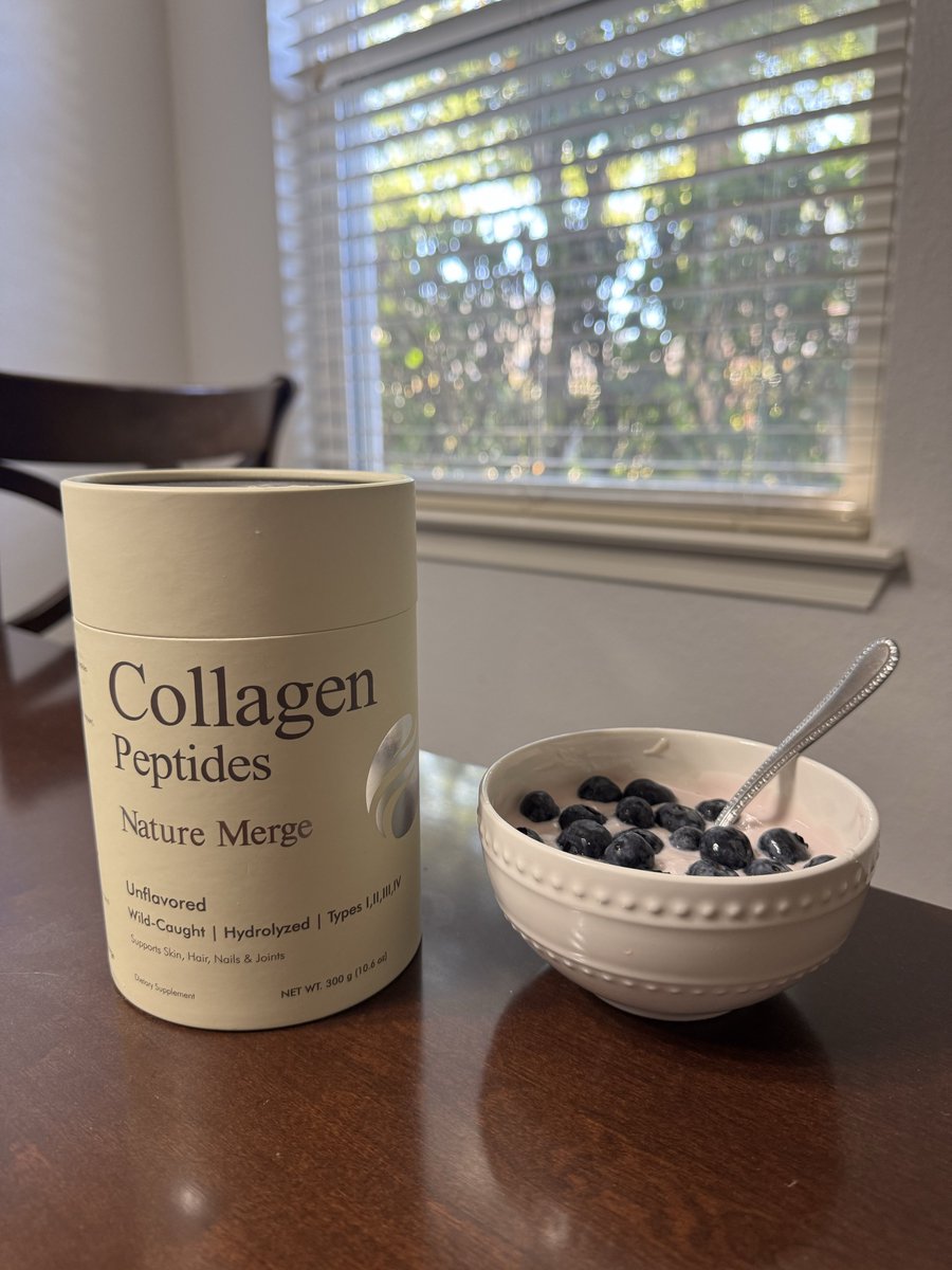 My favorite collagen is from <a href="/naturemerge/">Nature Merge</a> 

Unlike most brands on the market, this kind contains collagen of Types I, II, III, and IV

Each batch is double lab-tested for safety 

I love adding it to yogurt, coffee, tea, and orange juice 🤍