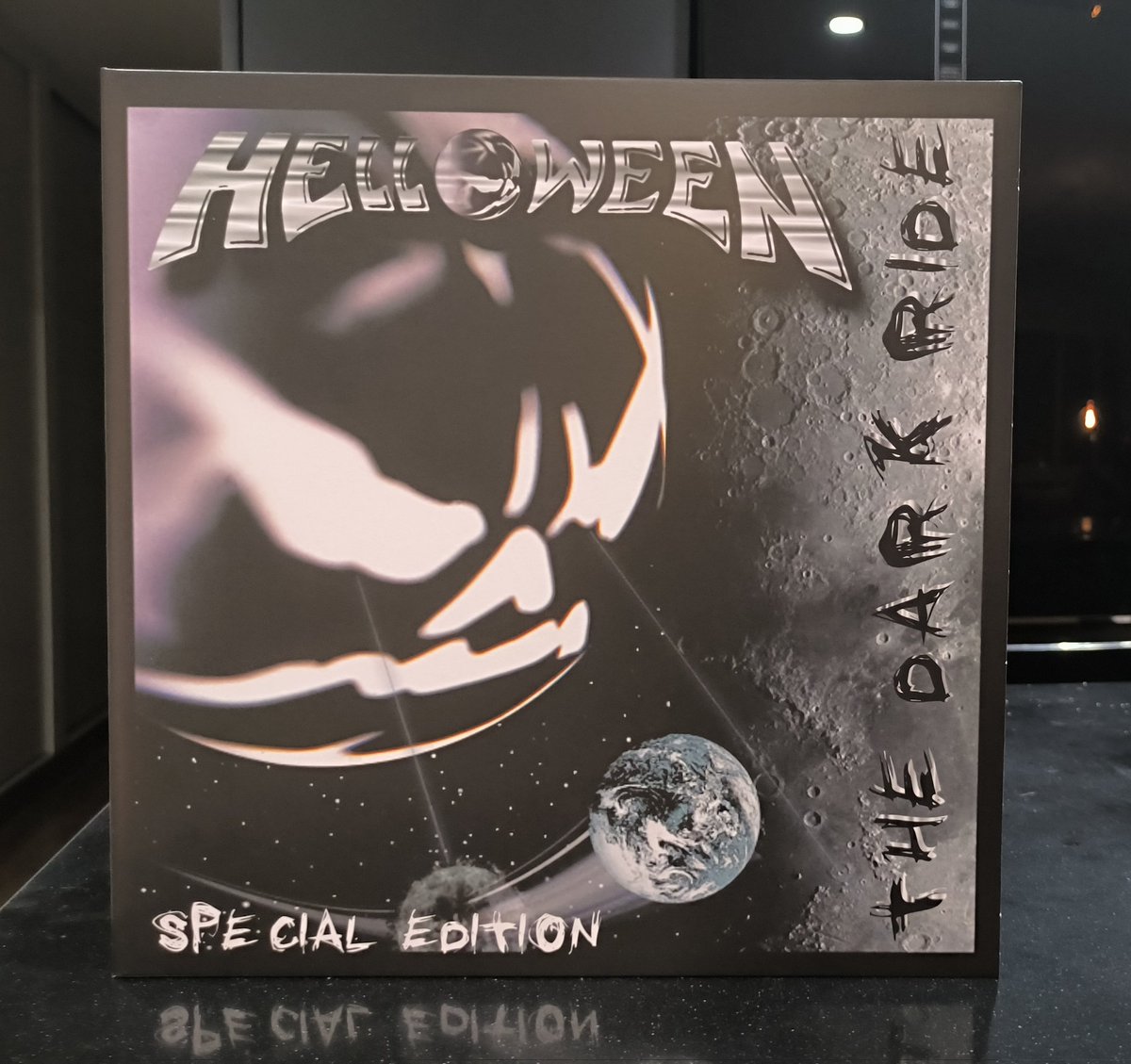 #NuevaAdquisición

- Helloween - The Dark Ride (2000)

Edición especial doble vinilo negro.