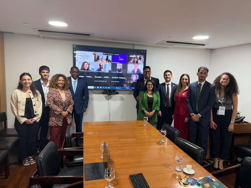 SelwinHart's tweet image. Thrilled to meet with dynamic youth and civil society leaders in Brazil. 

Their energy and insights are vital for driving forward progress on #ClimateAction and a just transition. 

Thank you Minister Sonia Guajajaras, Minister of Indigenous Peoples for your leadership!  #Precop