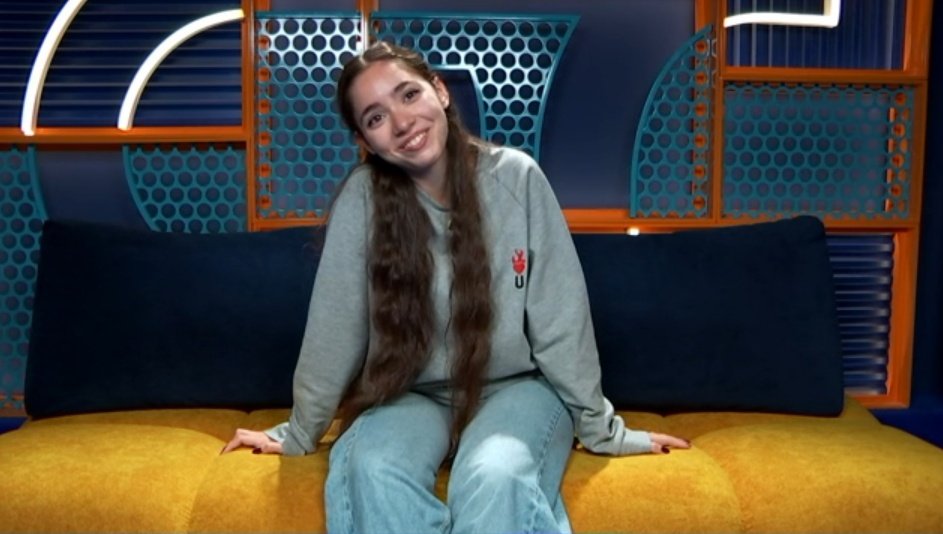 moodisbrutal's tweet image. Esta es la persona a la que os dedicáis a llamar de todo, y es literalmente esto 🤏🏻😞
#OTDirecto15O #ConexiónOT15O