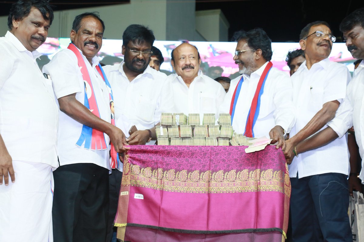 thirumaofficial's tweet photo. தருமபுரி மாவட்ட விடுதலைச் சிறுத்தைகள் கட்சியின் சார்பில் ‘தேர்தல் அங்கீகாரம், தேர்தல் நிதியளிப்பு விழா – எழுச்சித்தமிழர் பிறந்த நாள் விழா – மதச்சார்பின்மை காப்போம் பேரணி தீர்மான விளக்கப் பொதுக்கூட்டம்’ என முப்பெரும் விழாவாக நடைபெற்றது.

இவ்விழாவில் இன்று பங்கேற்று உரையாற்றினேன். மாண்புமிகு அமைச்சர் அண்ணன் எம்.ஆர்.கே.பன்னீர்செல்வம் அவர்கள்,  நாடாளுமன்ற உறுப்பினர் திரு.ஆ.மணி ஆகியோர் பங்கேற்று சிறப்பித்தனர்.

இவ்விழாவில் விசிக தர்மபுரி மேற்கு மற்றும் மைய மாவட்டங்களின் சார்பில் தேர்தல் நிதியாக ரூபாய் 50 லட்சம் வழங்கினர்.

ஏற்கனவே விசிக தர்மபுரி கிழக்கு மாவட்டத்தின் சார்பில் ரூபாய் 31.50 லட்சம் வழங்கினார்கள்.
தர்மபுரி (கிழக்கு, மேற்கு, மையம்) ஒருங்கிணைந்த மாவட்டத்தின் சார்பில் இதுவரை ரூபாய் 81,50,000 தேர்தல் நிதியாக வழங்கியுள்ளார்கள்.
மேலும், அடுத்தடுத்து வழங்குவதாகவும் உறுதியளித்திருக்கிறார்கள்.

பல்லாயிரக்கணக்கான விடுதலைச் சிறுத்தைகள் இவ்விழாவில் பங்கேற்று சிறப்பித்தனர்.