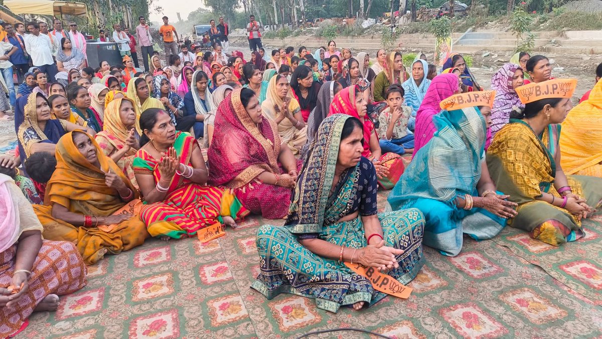 ijagdambasingh's tweet image. जय छठी मईया 🙏
आज पूर्वांचल मोर्चा, जिला केशवपुरम द्वारा मुनक नहर, पीतमपुरा छठ घाट पर स्वच्छता, सांस्कृतिक एवं दीपोत्सव कार्यक्रम का आयोजन।