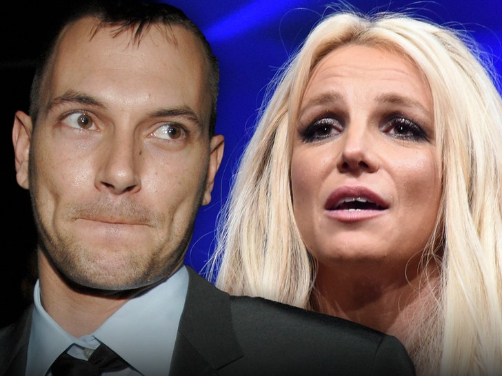 TMZ's tweet image. 😳 Kevin Federline airs concerns about his ex Britney Spears in his new memoir. 

"... this situation with Britney feels like it's racing toward something irreversible." tmz.me/gCg8WPH