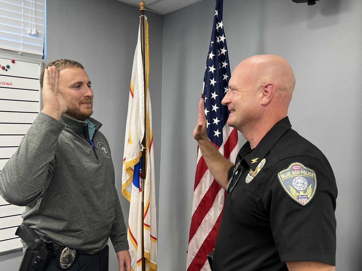 BlueAshPD's tweet image. Blue Ash Police Chief Roger Pohlman swore in three new officers this morning. Let's give Cody Ashcraft, Eric Robinson, and Randy Reynolds a warm welcome!