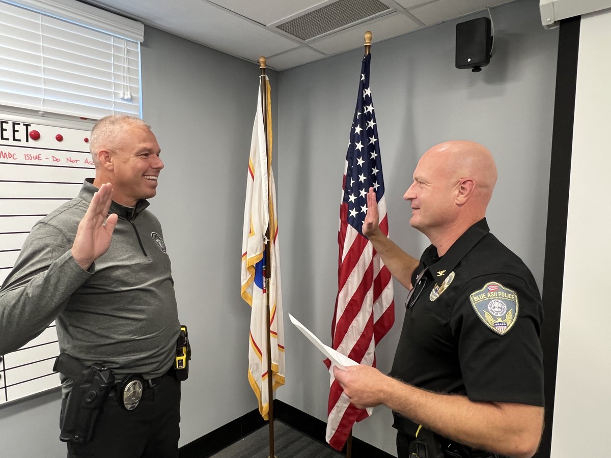 BlueAshPD's tweet image. Blue Ash Police Chief Roger Pohlman swore in three new officers this morning. Let's give Cody Ashcraft, Eric Robinson, and Randy Reynolds a warm welcome!