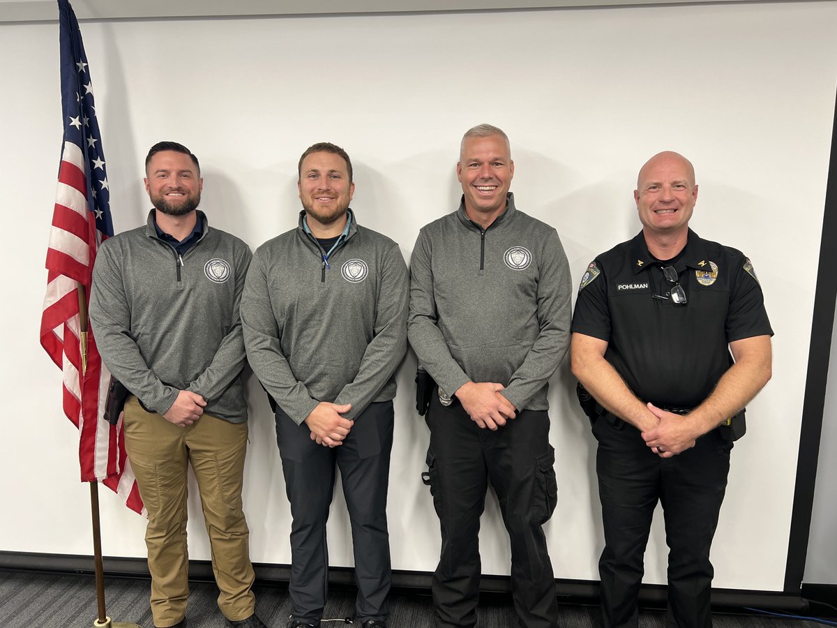 BlueAshPD's tweet image. Blue Ash Police Chief Roger Pohlman swore in three new officers this morning. Let's give Cody Ashcraft, Eric Robinson, and Randy Reynolds a warm welcome!