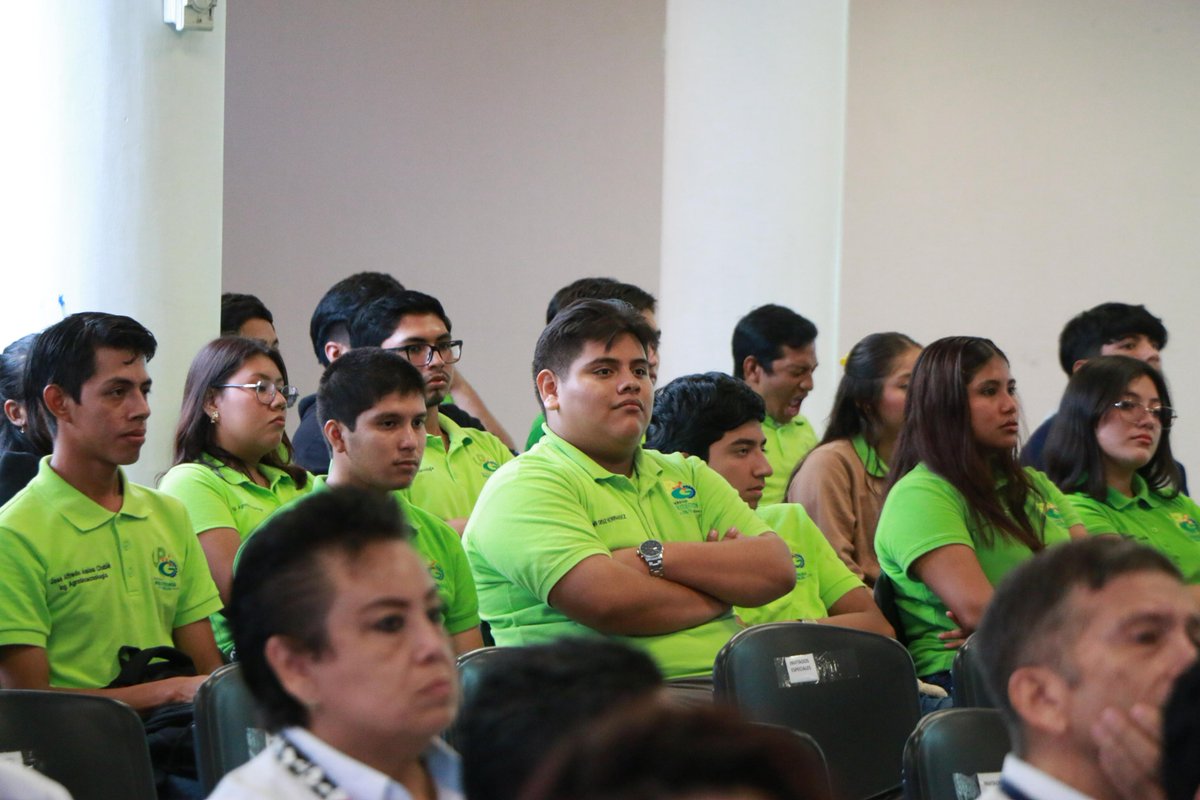 SETabasco's tweet photo. La Secretaría de Educación respalda el fortalecimiento académico y tecnológico de la UPGM

https://t.co/HgEWjkobEc https://t.co/lm8qMfCD6k