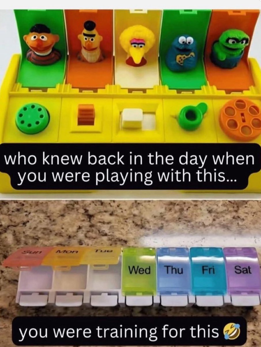 Markshark26's tweet image. 😂😂