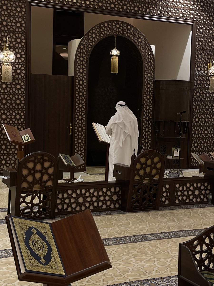 «وأنت تقرأ القرآن، ابحث عن نفسك بعد كل آية، ستجد ما ينفعك ويُرشدك، ستجد دواءً يُشفيك، وسعادة تُنسيك همومك»