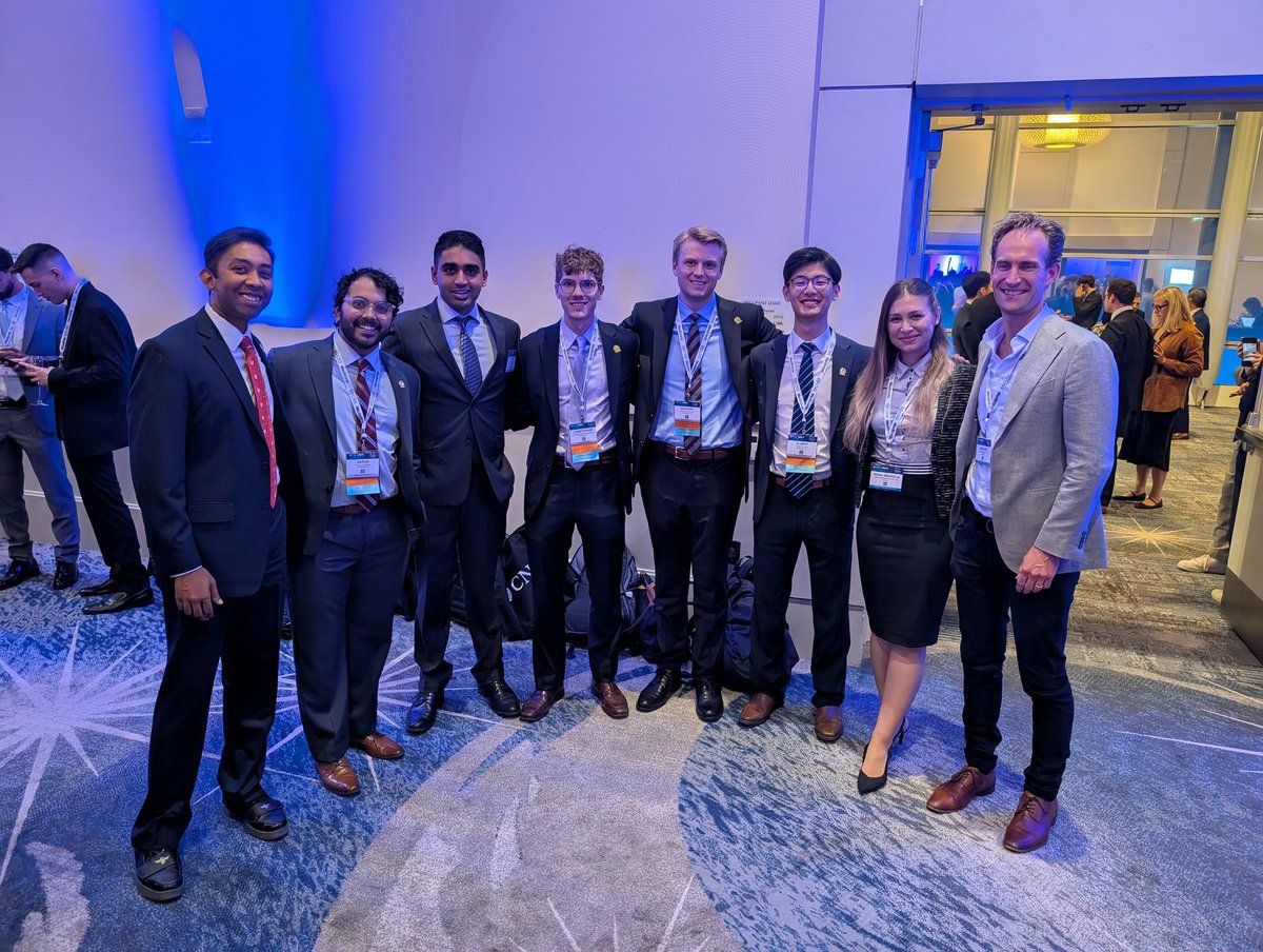 visishs's tweet photo. Strong showing by the #NeuroVERT team @PennNSG @CNS_Update
#CNS2025

Congrats 🎉 @MMSalemMD on the best CV paper award comparing MMAE embolic agents @JanKarlBurkhar1 

Nice to share the successes of students in the lab @albertqzwu @IrinaMatache_3 w mentor+friend @PeterKa80460001 https://t.co/rgLcKGsDXK