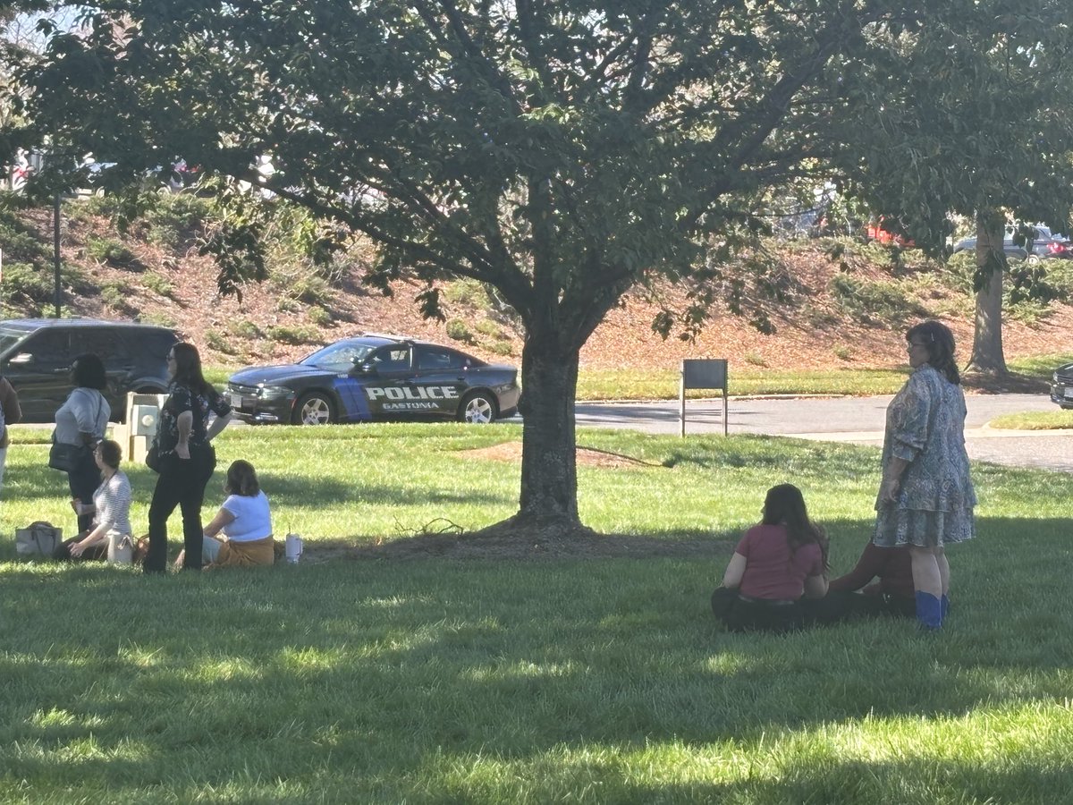 PierreSimmons36 tweet media