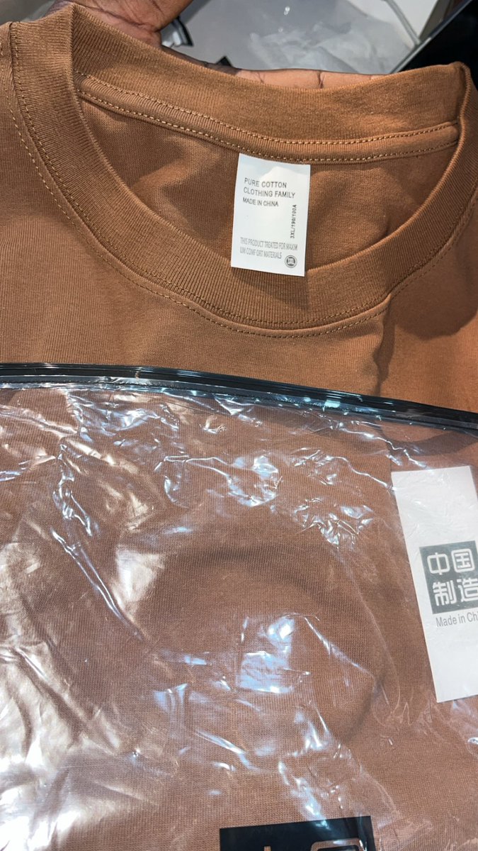 ForeverPurple17's tweet image. Heavy plain t shirts available 

500g 

🏷️150 cedis each