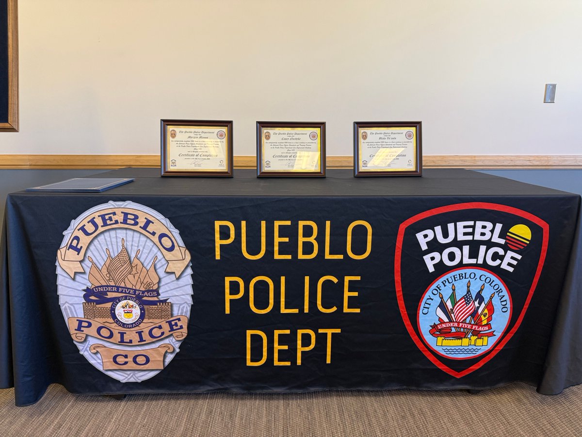 PuebloPolice1's tweet image. 🎉🎓 Congrats to our newest graduates from the Pueblo Police Department Law Enforcement Academy! Your hard work pays off as you step into your roles as Pueblo Police Officers. We’re proud of you! 💙 

#NewRecruits #PoliceAcademyGraduation #CommunityHeroes