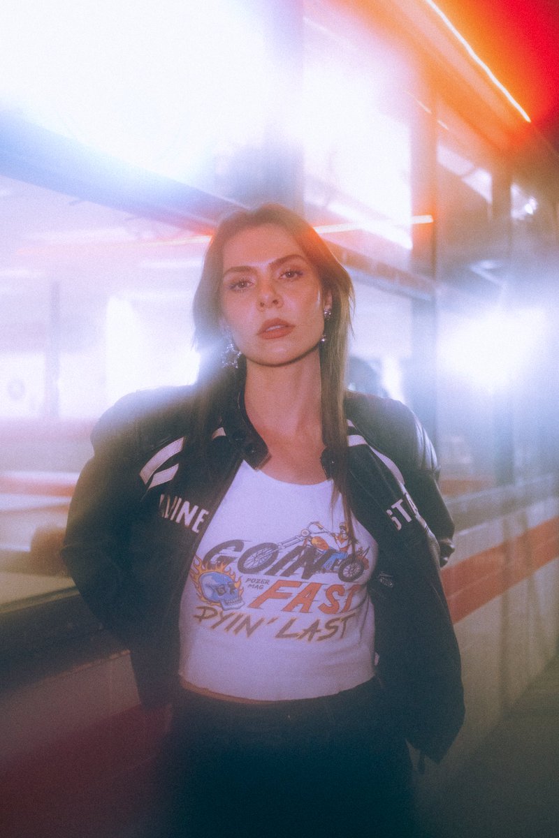 estella_dawn's tweet image. Thank you @zona_emergente  for the feature on Drunk &amp;amp; Messy 💜🥂 really appreciate the love &amp;amp; support!
zonaemergente.com/2025/10/estell…
#musicnews #altpop #estelladawn