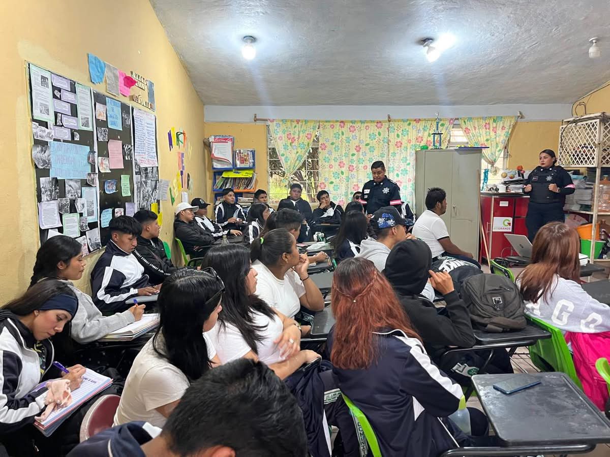 En el TBC 348, San Andrés, creemos que la educación se construye con valores, respeto y empatía. Nuestros alumnos trabajaron con el Instituto de la Mujer y la Policía Estatal, participando en actividades que fortalecen la prevención de la violencia y promueven una cultura de paz