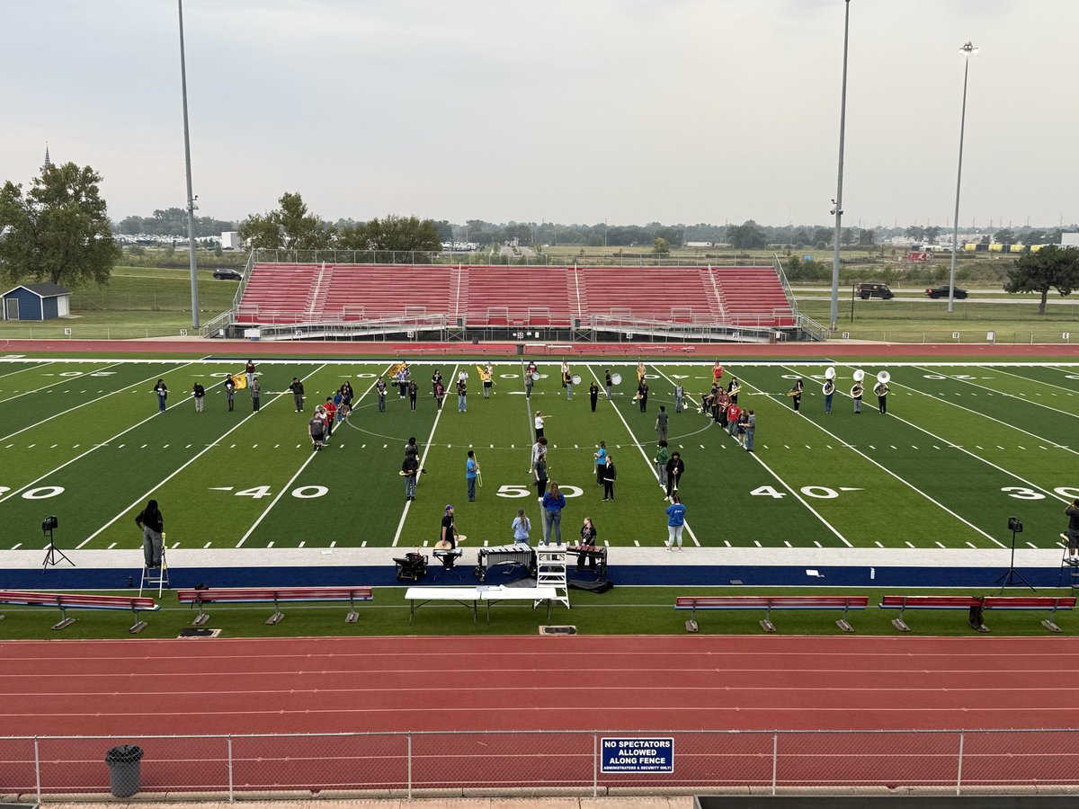 shawnknopp's tweet image. I worked with the outstanding Wichita South High School Marching Band this morning. They are coming off a successful showing at Central States AND they are still focused on excellence and continuous improvement…wow!!
Fun show and fun kids!!

 #bandsonthemove