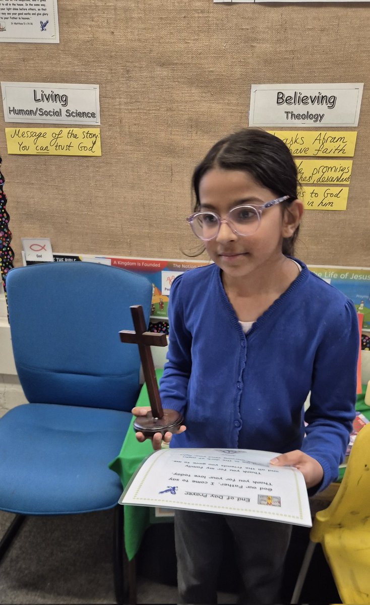 In Year 4, we love reading our end of day prayer. It is an important way of reflecting on what has happened whilst we appreciate our families, friends and education.