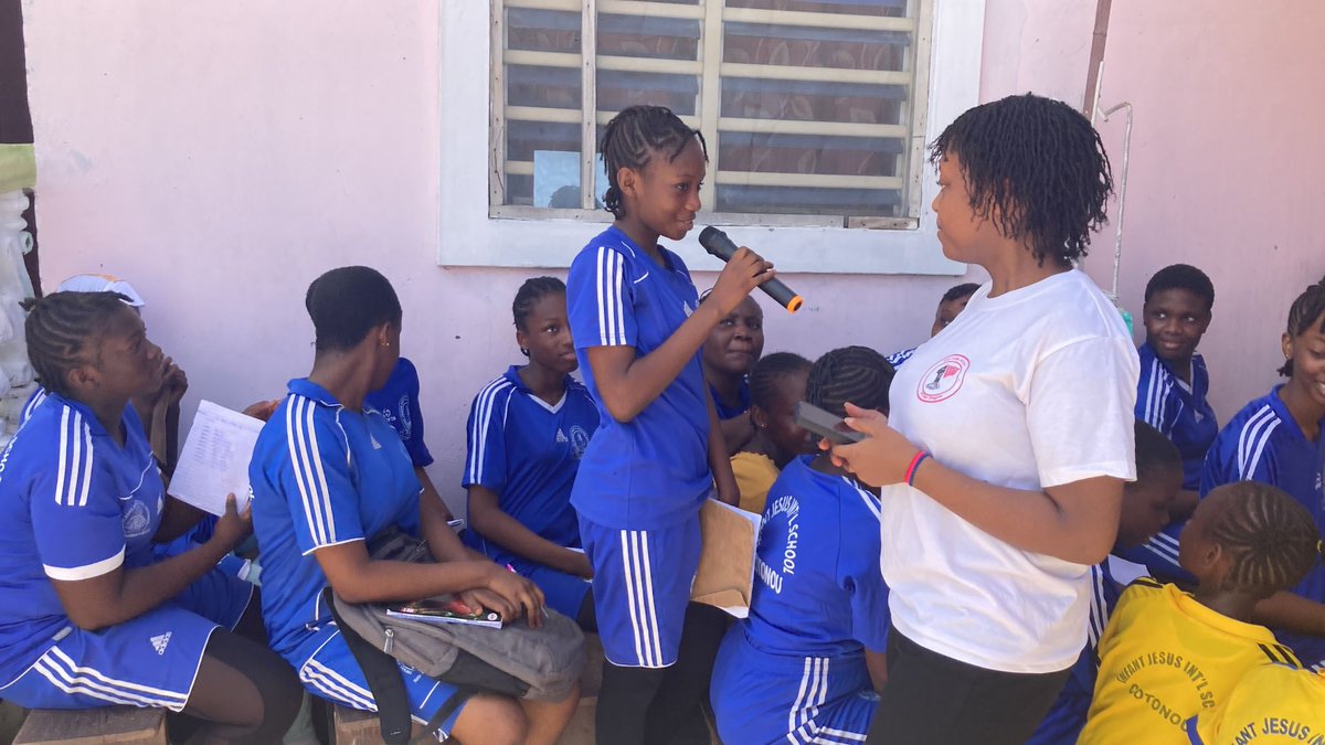 rachaelcodesss's tweet image. Three days ago, the world celebrated International Day of the Girl Child, a reminder that every girl deserves the opportunity to dream, learn & lead.
Proud to have been part of that mission, visiting schools to speak with young girls about tech.
Let’s continue empowering girls!