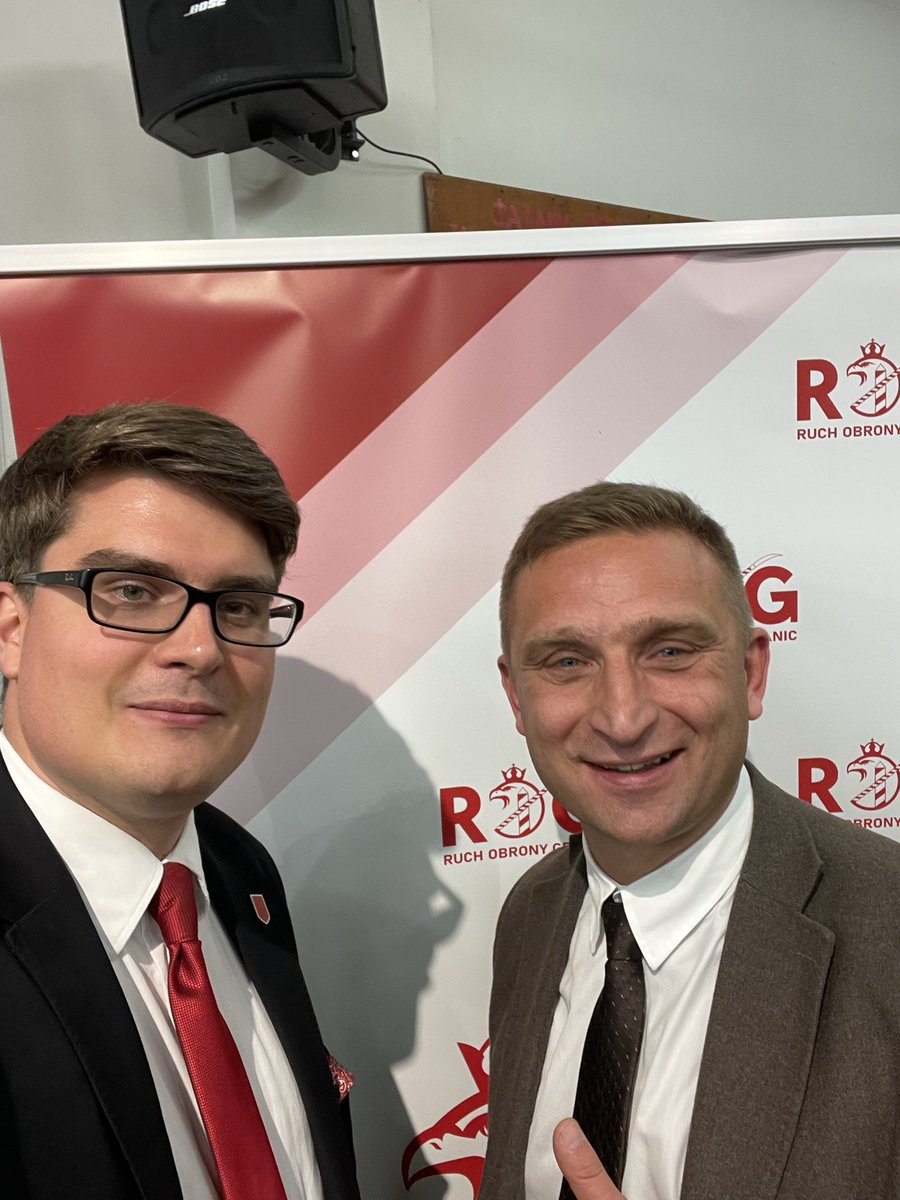 AJankowski_PL's tweet photo. Spotkanie z @RBakiewicz w Gdańsku.

Dobra rozmowa o 🇵🇱 patriotyzmie i polityce Narodowej. https://t.co/we3VjS6SKu