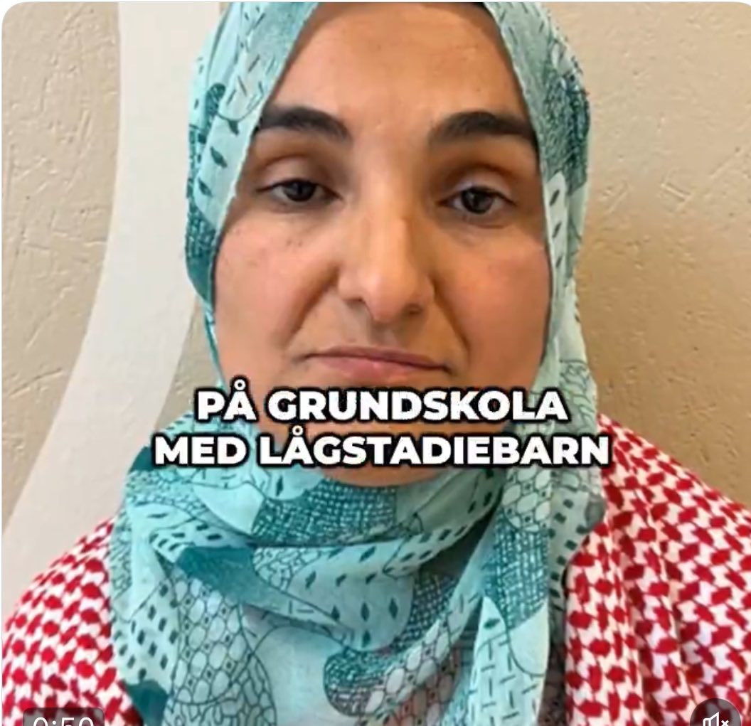 katjanouch's tweet image. Du vet att du är i Sverige när en kompetent lärare sparkades för att han var SD - men en aggressiv hucklemuslim som öppet hatar Sverige och svenska barn inte går att säga upp pga &quot;inte finns några arbetsrättsliga skäl&quot;....