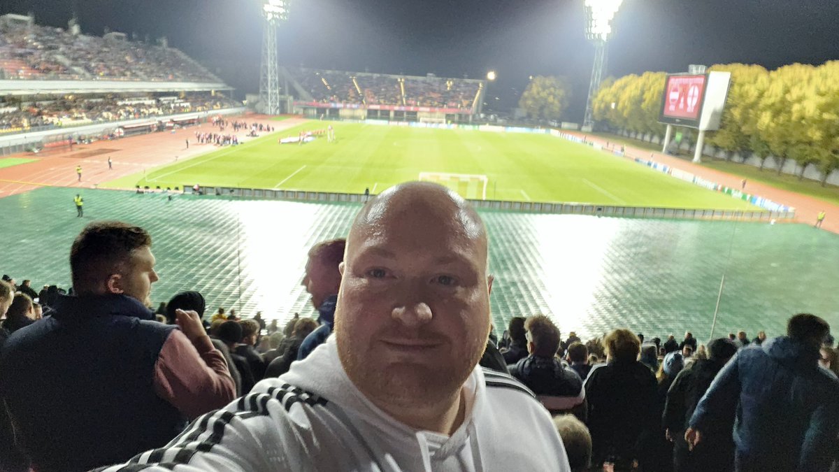 MattP260599's tweet photo. @johncrossmirror It's cold and wet and as always we are here to seal our path to the USA next year https://t.co/il3yluhTZE