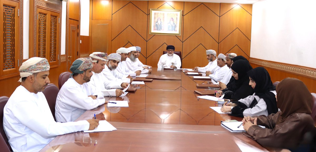 AmwrMjls's tweet photo. ترأس صباح اليوم الثلاثاء 14/10/2025 سعادة الشيخ الدكتور يحيى الندابي  الاجتماع الأول للمجلس ، تم من خلاله تشكيل لجان المجلس واستعراض خطة عمل المجلس للفترة القادمة https://t.co/guWg4vdRW2