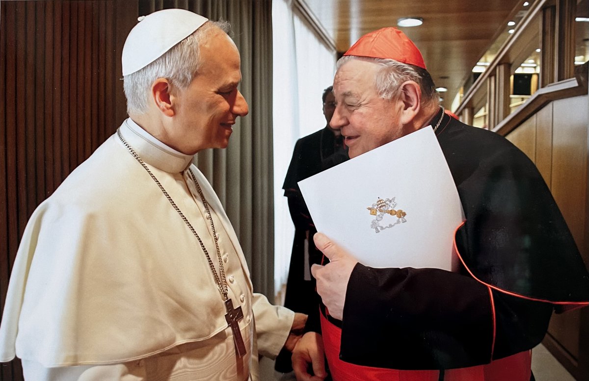 14. října 2025: 100 let Diecéze Gdaňsk - kázání papežského legáta z nemocničního lůžka:

„Vyznání hříchu – confessio peccati, abychom použili výraz sv. Augustina, by mělo být vždy doprovázeno také confessio laudis – vyznáním chvály.“

blog.idnes.cz/duka/14-rijna-…