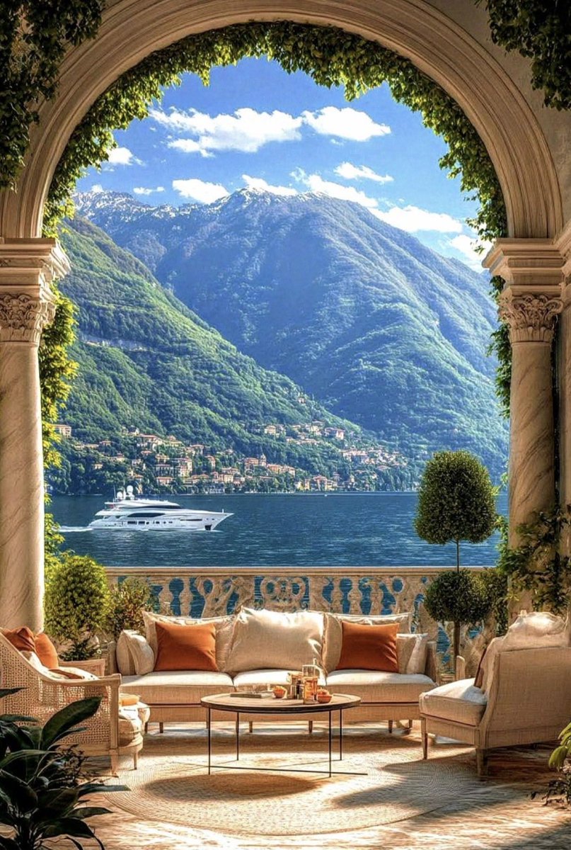 Lake Como, Italy