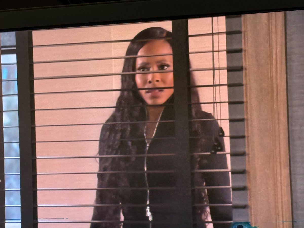 TATTED_L33L33's tweet image. #BeyondTheGates finally she gets a taste of her own medicine can’t build anything with another woman’s pain #CBS #teamdani