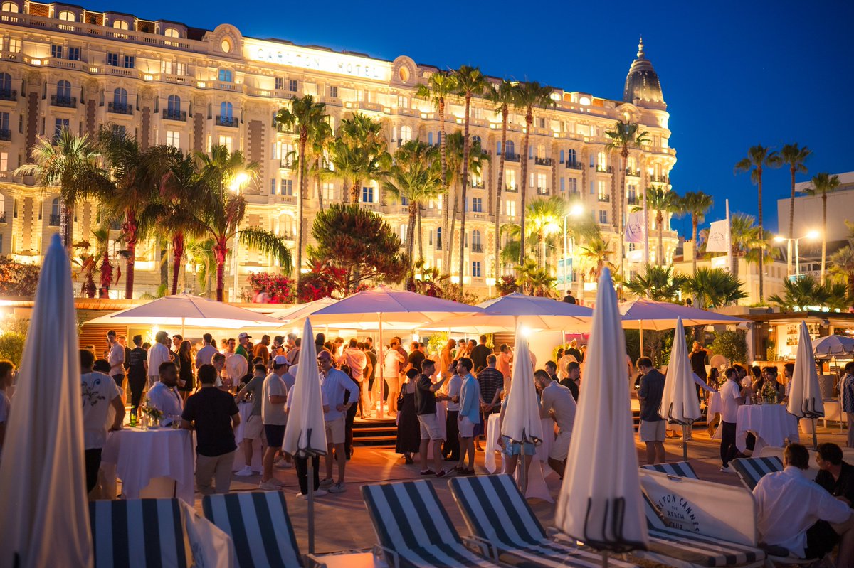 galaxyhq's tweet image. Headed to #Money2020? Join us at Constellations, an exclusive happy hour hosted inside The Venetian by Galaxy Ventures, @turnkeyhq, and @PayPal.

Network with the top minds in fintech, payments &amp;amp; stablecoins. This is where builders, founders &amp;amp; investors meet.

🌐 RSVP: