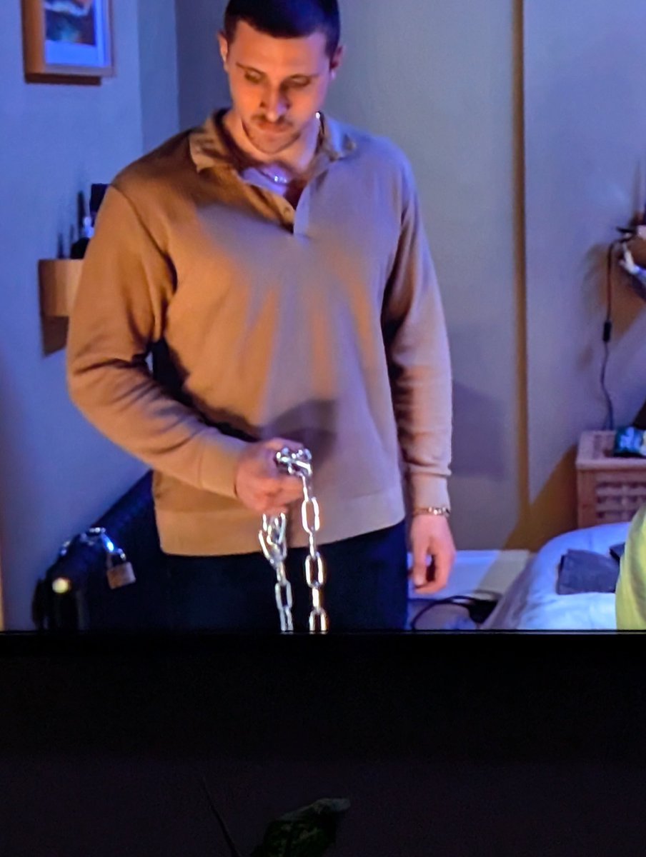 ondineb's tweet image. Nice to see Bianca's chain getting recast....#EastEnders