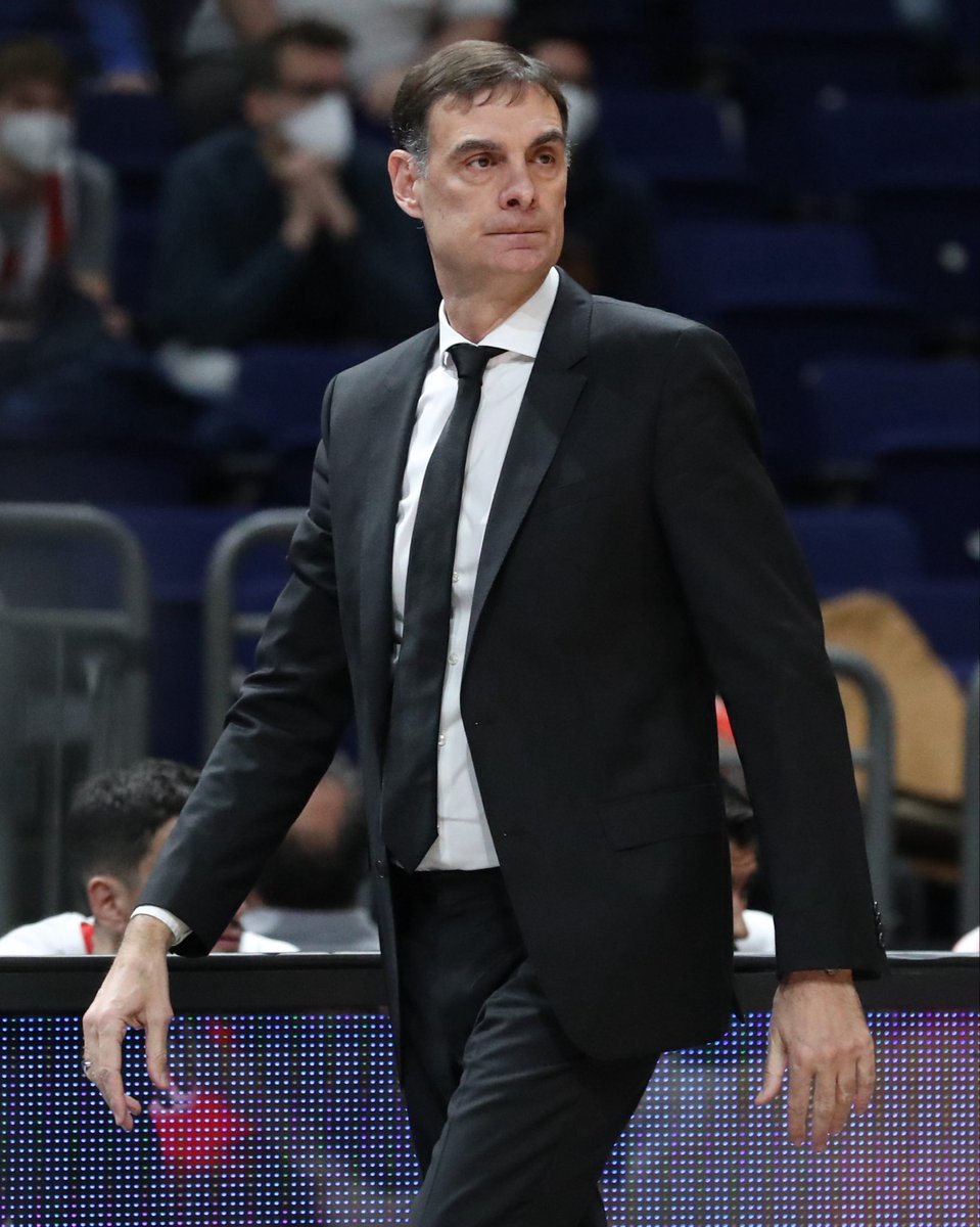 elapoueisai🔴⚪️ tweet media