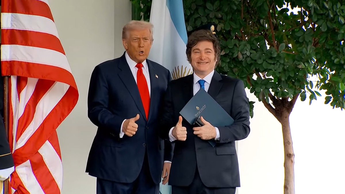 "Si no gana La Libertad Avanza quitaremos el apoyo a la Argentina, no vamos a perder el tiempo."

Más vale, si el resto de los partidos destruyeron al país.
¿No entienden los zurdos que el mundo civilizado no apoya a los partidos de vagos y corruptos?

La Libertad Avanza o