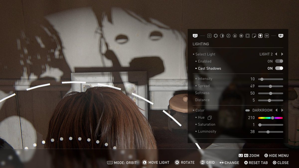 i was fucking around w tlou2 photomode WHY does ellies shadow look like this 😭