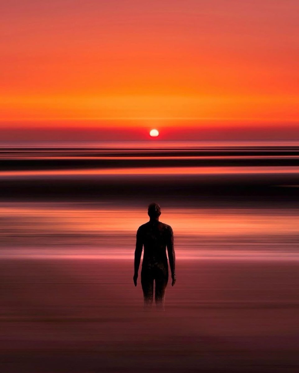 📸 | ‘Another Place’ by Antony Gormley at Crosby Beach 🌅 

Photo by <a href="/Keliasphotogra1/">Keliasphotography</a>
