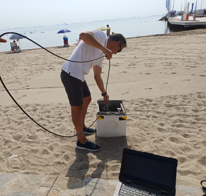 💧La red de piezómetros detecta un ascenso generalizado del acuífero tras la dana 'Alice' en el Mar Menor.

📋Las mediciones apuntan una tendencia ascendente en los niveles del acuífero, que oscilan entre los 35 centímetros y un metro de altura, y de hasta 3 milímetros en el
