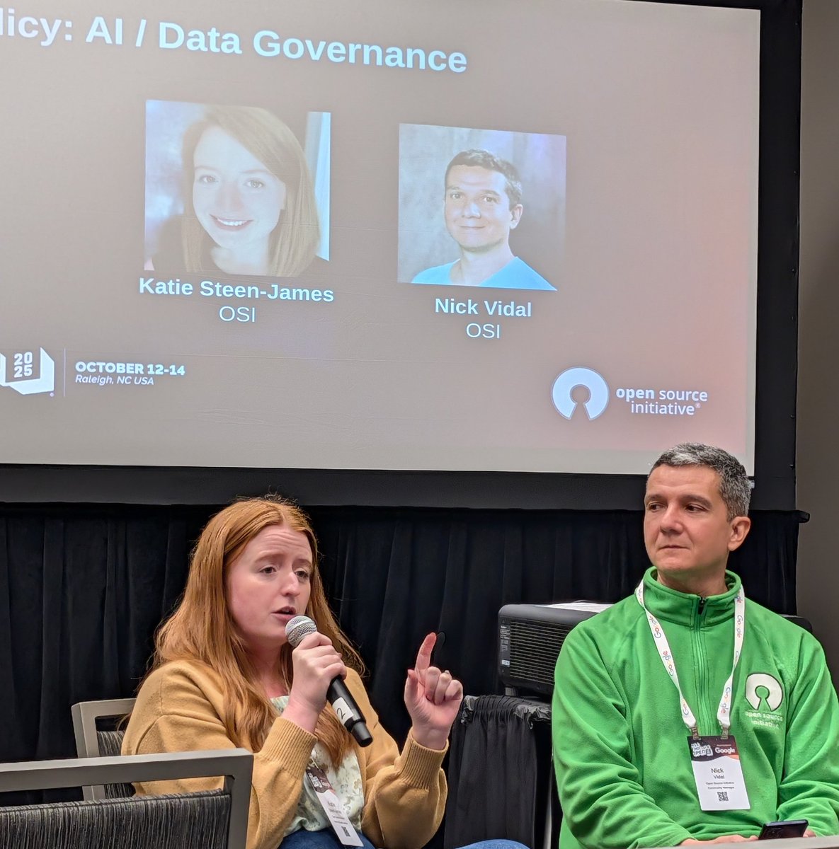 ecology_chris's tweet image. catching a fireside chat on #AI / #data #governance with @katiesteen627 & @Nick_Vidal from @OpenSourceOrg at @AllThingsOpen 🔥
check out the OSI definition for #OpenSource for more information👇
opensource.org/osd