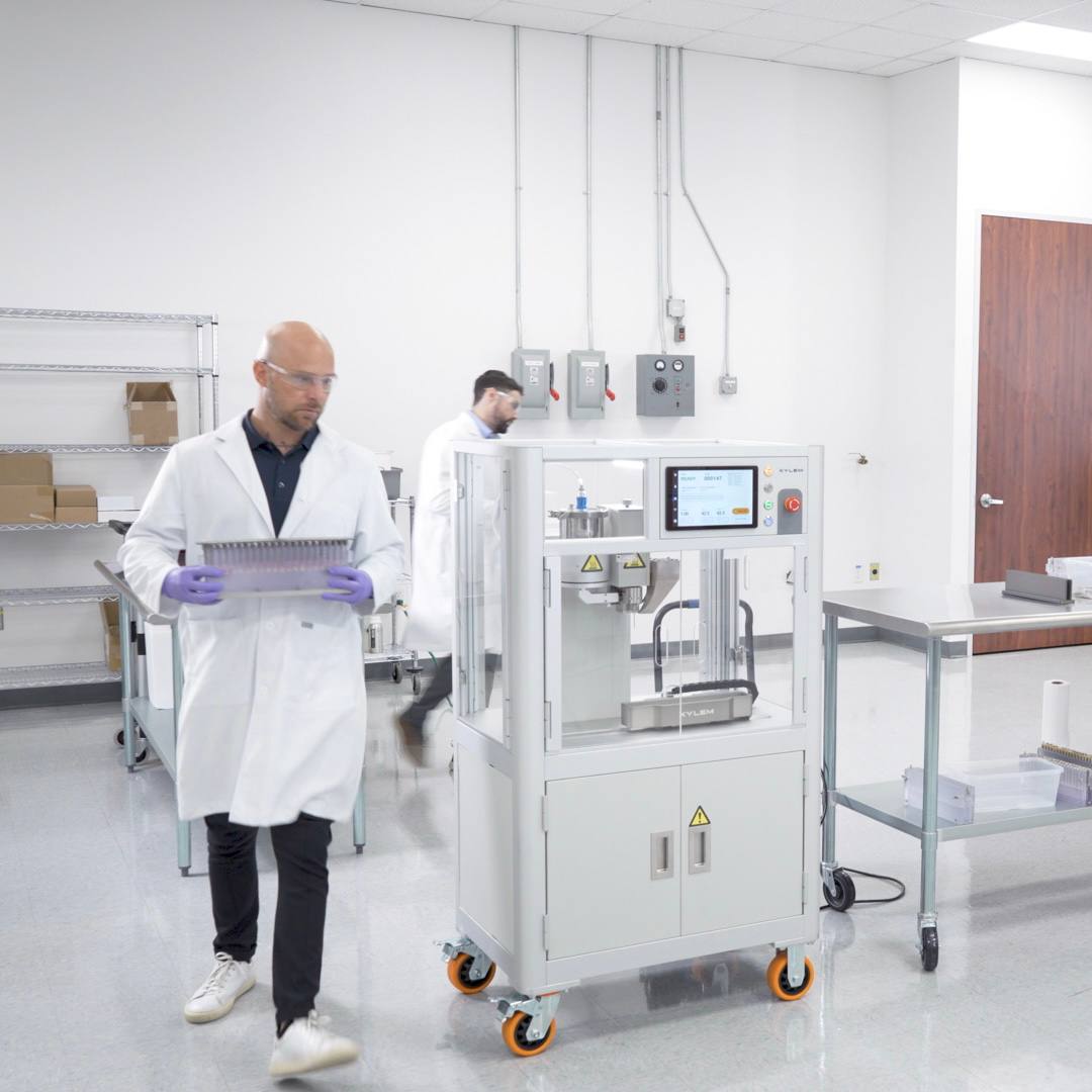 BeardBrosPharms's tweet image. The @xylemrobotics Y2 infuses at 35°C, preserving resins and preventing oxidation.

It is GMP compliant, durable, and easy to clean.

It works with any pre-roll format, fits anywhere, and runs on standard power.

It even handles gelled resins with precision.

Real engineering for…