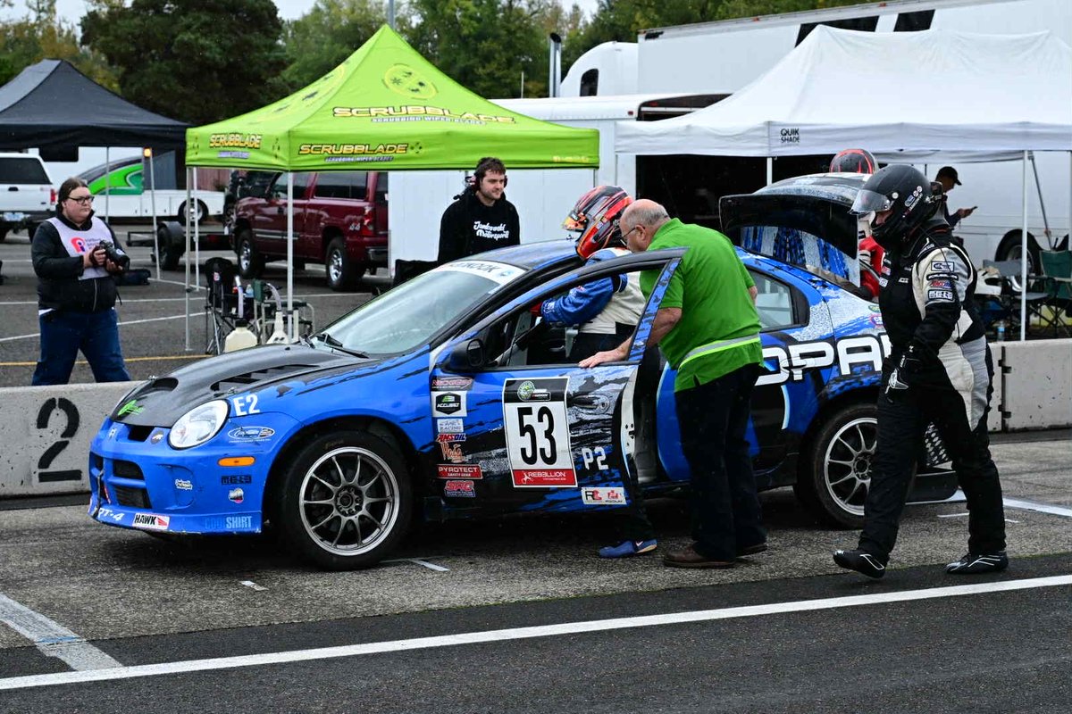 LuxPerformance's tweet image. In case you missed it: Cindi Lux stepped in as a guest driver for Jankowski Motorsports alongside Karen Jankowski in the Dodge Mopar Motorsports Neon SRT4. The duo brought home a third-place finish at the @csccracing Festival of Endurance 💪🌟

#LuxPerformanceGroup / @cindilux