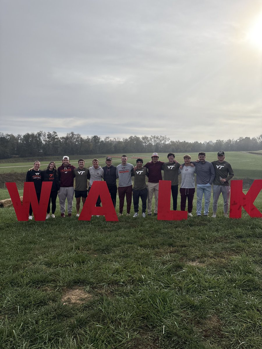TheHokieWay's tweet image. #Hokies showed out at the #NRVHeartWalk this past Saturday! Student-athletes from @HokiesSoftball and @HokiesBaseball appeared to promote @AmericanHeartVA’s mission to fight heart disease and stroke.
In total, nearly $80,000 was raised through the event!