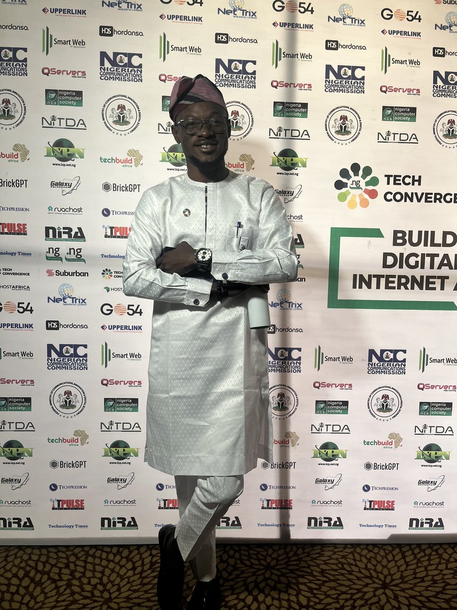 codedbdchange's tweet image. Excited to be a guest at Tech Convergence 2.0, a @niraworks initiative held today in Abuja, focused on building Nigeria’s digital future through the internet, aligned with @ilead4africa’s vision of using technology to drive sustainable development & #Agenda2030.
#DigitalActivist