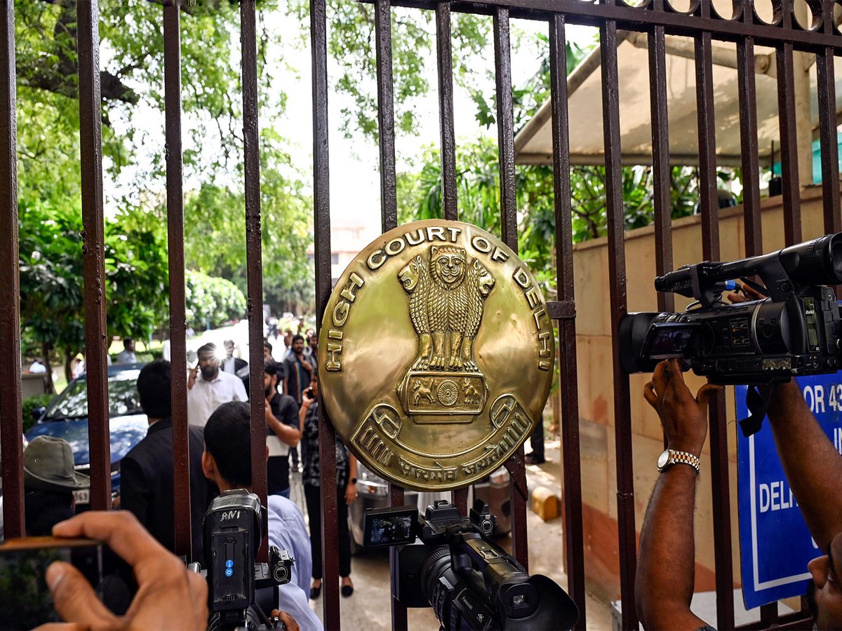 ani_digital's tweet image. Delhi HC reserves order on plea against stay on suspension of Ramanujan College Principal 

Read @ANI Story |
aninews.in/news/national/… 

#DelhiHC #RamanujanCollege #Principal