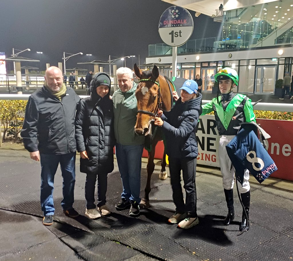 Aviatrice with @marnane1, Luke McAteer, and connections <a href="/DundalkStadium/">Dundalk Stadium</a>