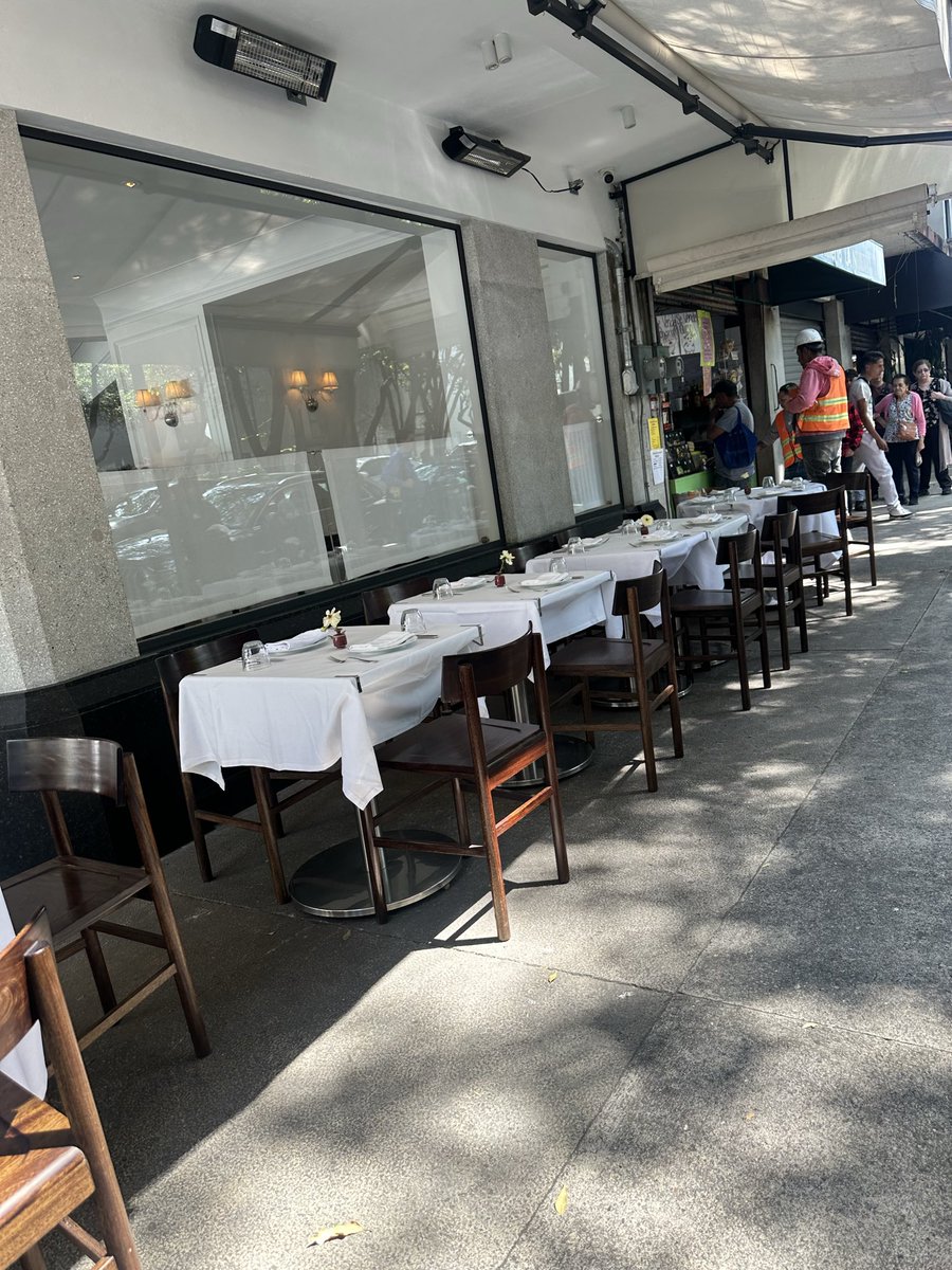 CesCasey tweet media