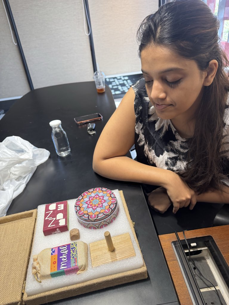 Joy_Juncture's tweet photo. Kabhi kabhi lagta hai gaadi nikalne ke baad humeee yaad aata hai humme bhi gaadi pakd leni chaiyi thiii….
Feels like we missed banking on diwali season :(
Day 106: #BuildwithJoyJuncture https://t.co/s5IKYpBCzc