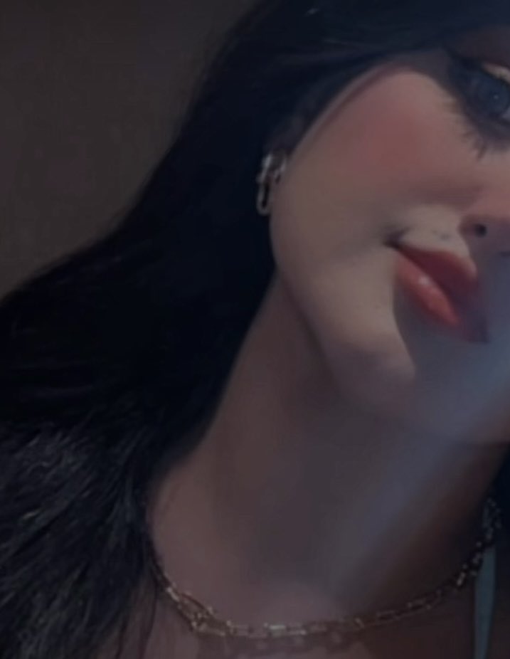 aaeerrab's tweet image. نفسي اتزوووج شايب🤔🤔