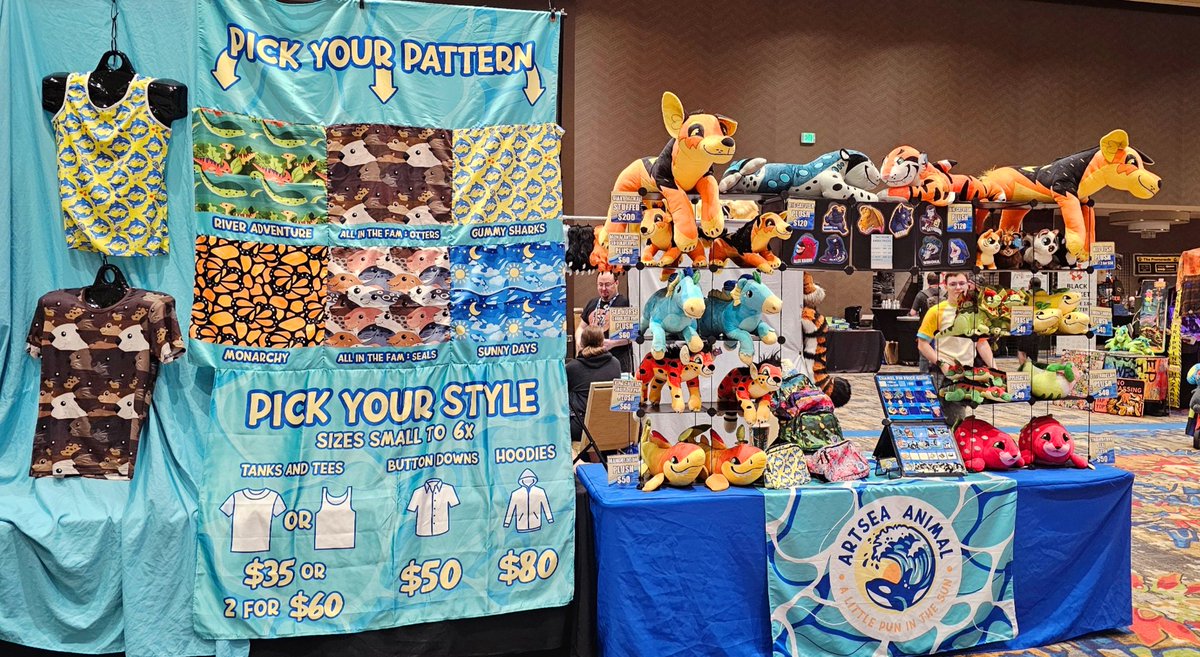 We're open at <a href="/BiggestLittleFC/">Biggest Little Fur Con</a>

We've got the final 4 Giant Jackalanterns with us until the new year!