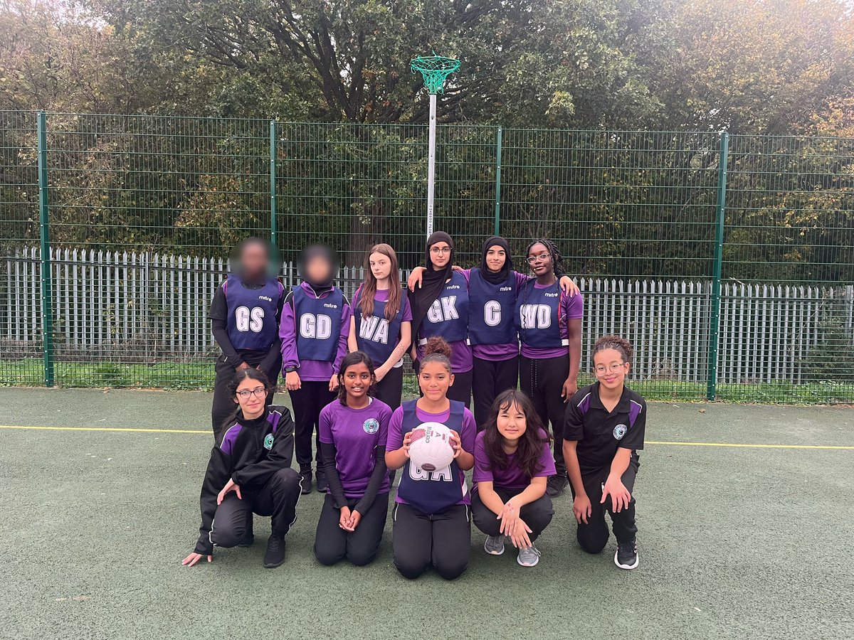 Challney Girls PE tweet media